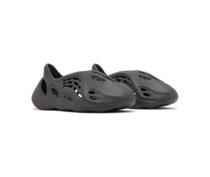 Yeezy Foam Runner Carbon